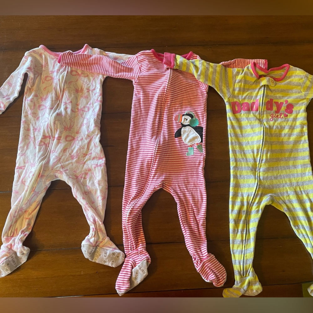 Lot of 3 sleepers